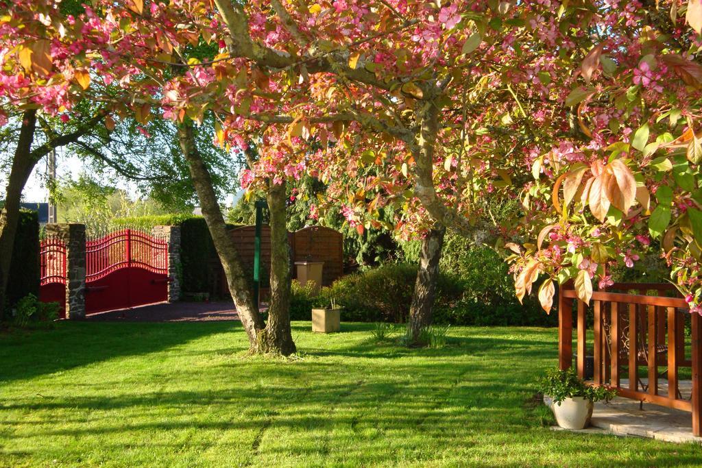مبيت وإفطار Tremereuc Au Jardin D'Eloise المظهر الخارجي الصورة