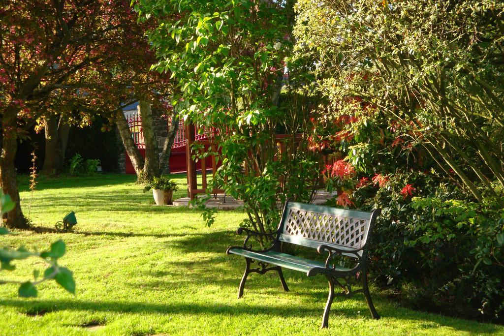 مبيت وإفطار Tremereuc Au Jardin D'Eloise المظهر الخارجي الصورة